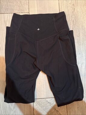 Halara Black High-Waist tummy control Leggings